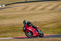 cadwell-no-limits-trackday;cadwell-park;cadwell-park-photographs;cadwell-trackday-photographs;enduro-digital-images;event-digital-images;eventdigitalimages;no-limits-trackdays;peter-wileman-photography;racing-digital-images;trackday-digital-images;trackday-photos